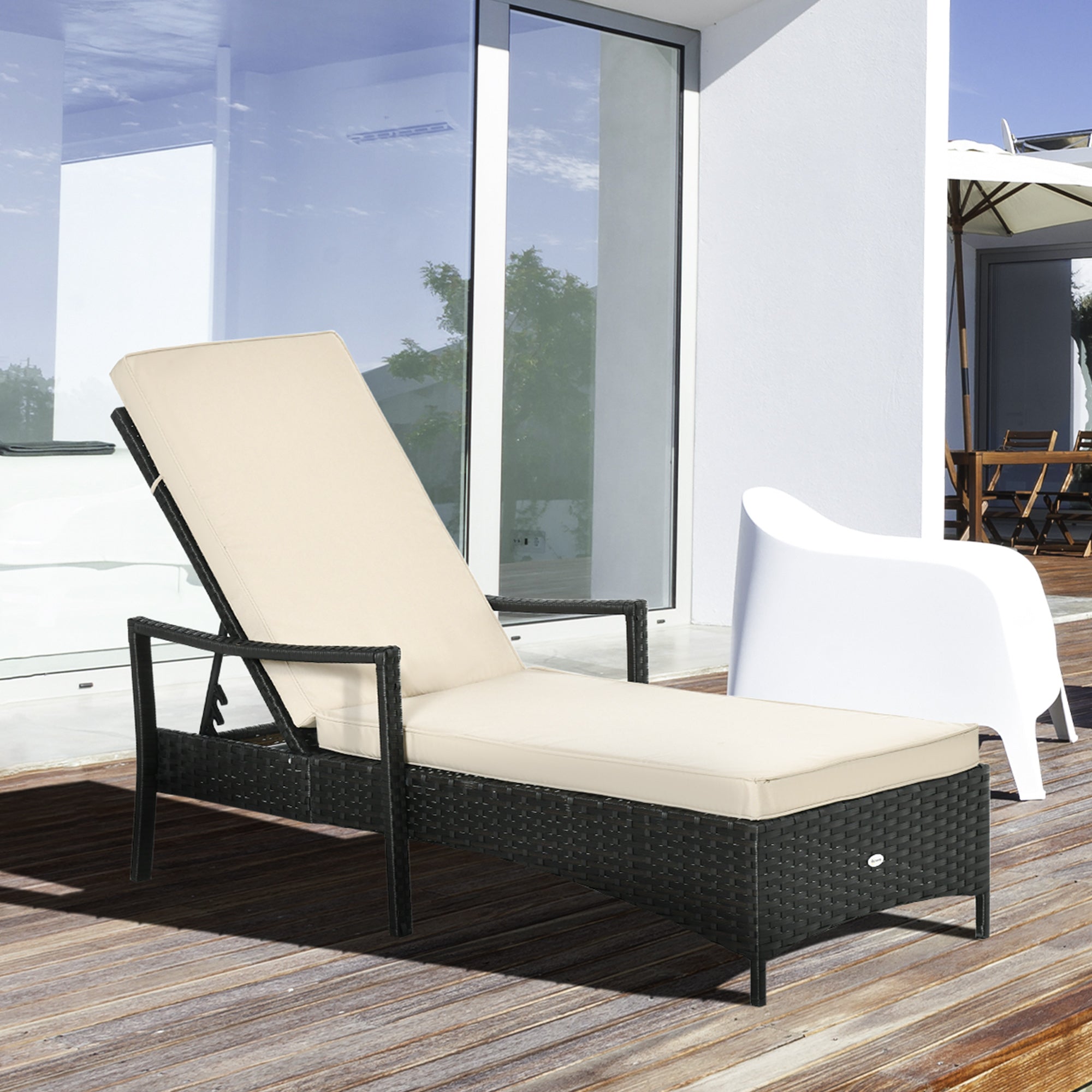 Wicker Chaise Lounge, 4 Position Adjustable Backrest and Cushions Outdoor Lounge Chair PE Rattan Sun Lounger for Poolside, Balcony or Garden