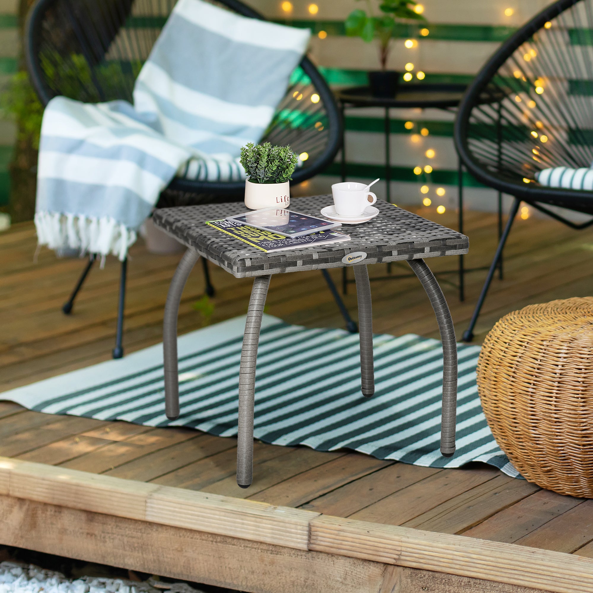 Outdoor PE Wicker Side Table, Small Square Rattan End Table, All-Weather Material Coffee Table for Garden, Balcony, Backyard