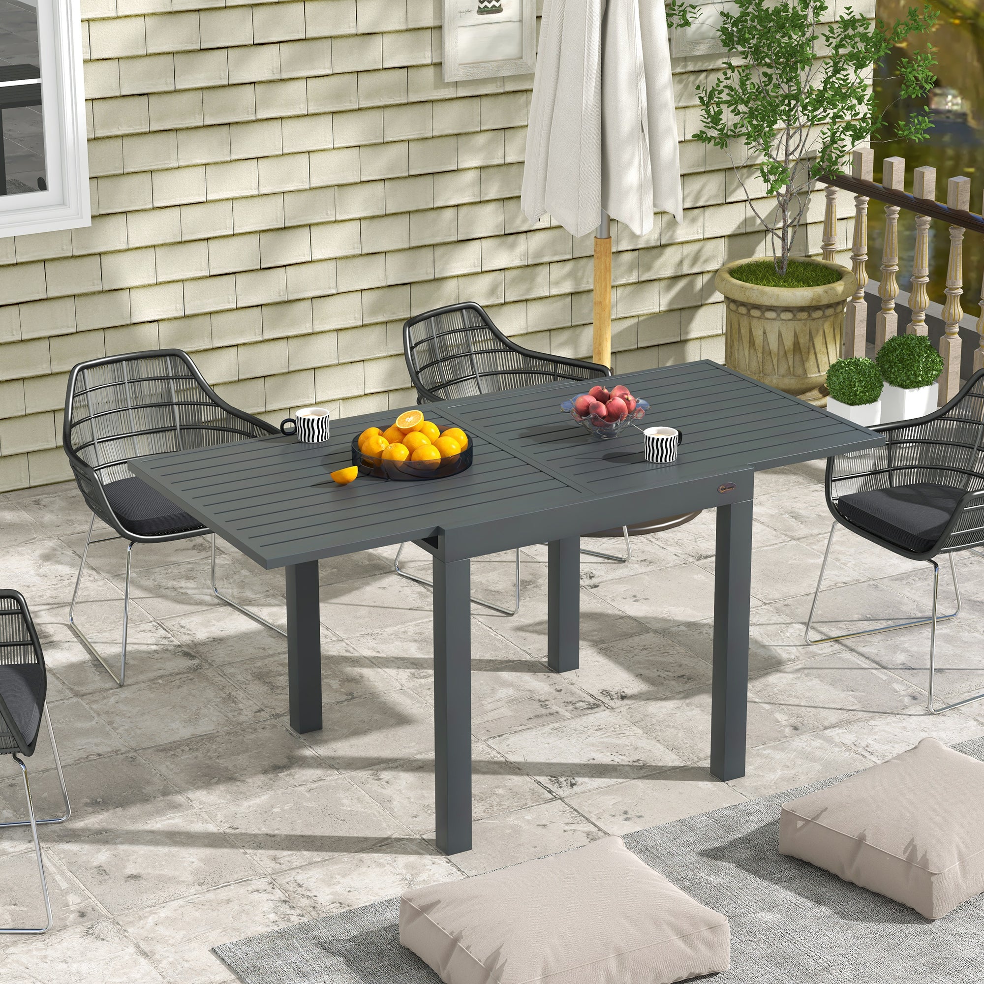 Expandable Patio Table, Outdoor Dining Table for 4-6 with Aluminum Frame for Garden, Lawn, Balcony Terrace