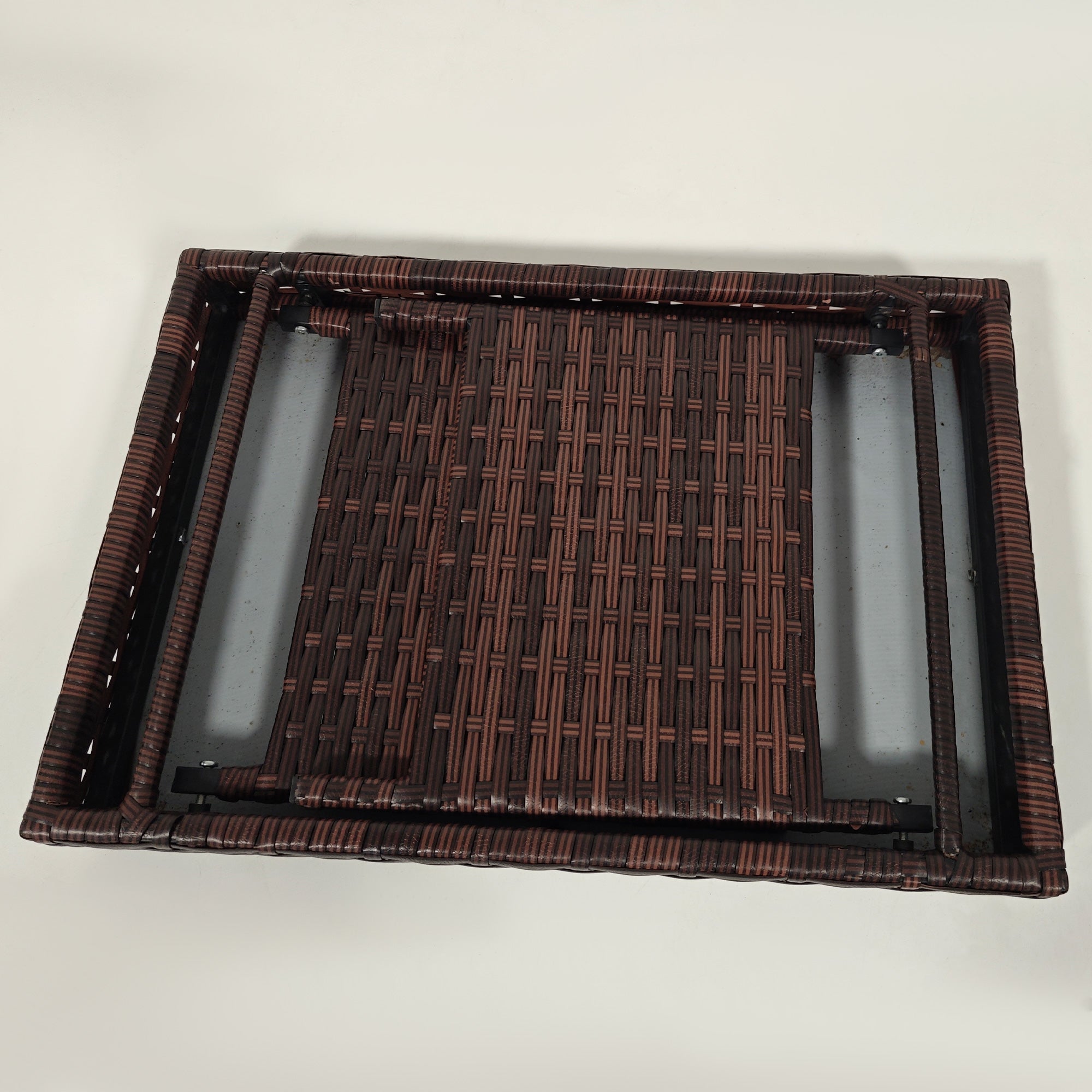 Folding Rattan Side Table, Outdoor End Table, Hand Woven PE Rattan Coffee Table for Balcony, Backyard, Garden, Lawn, Courtyard, Brown, 23.5" x 16.25" x 16.25"