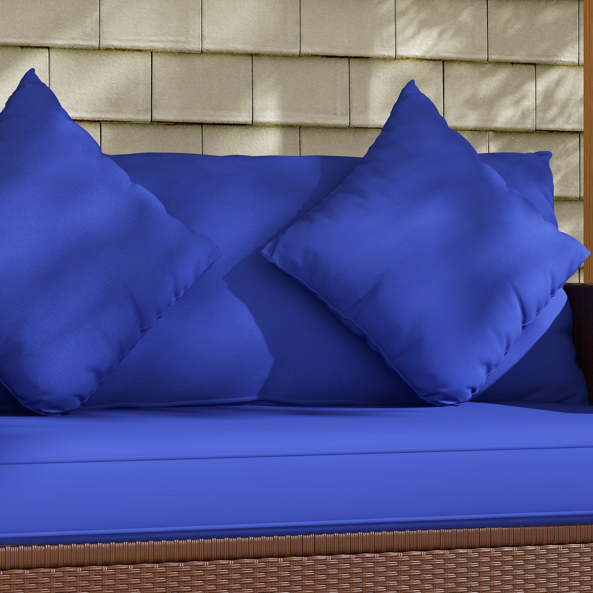 Outdoor Wicker Loveseat, Patio Furniture Couch with Cushions, 2 Seats PE Rattan Sofa, 2 Throw Pillows