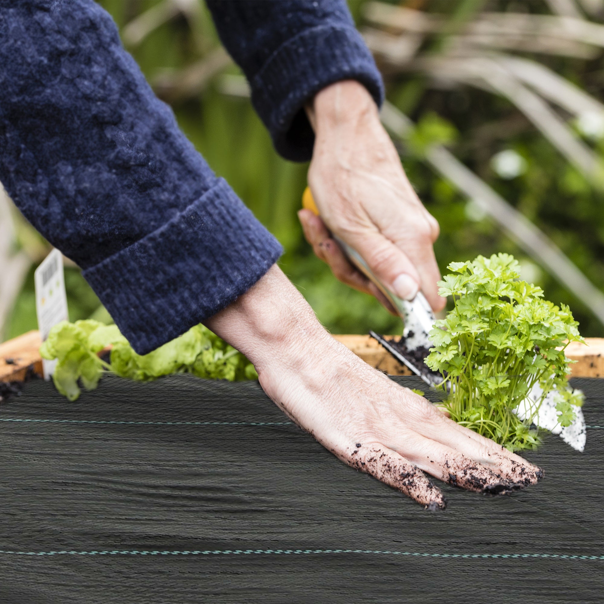 4FT x 300FT Weed Barrier Landscape Fabric, 5oz Heavy Duty Woven Weed Control Fabric for Landscaping